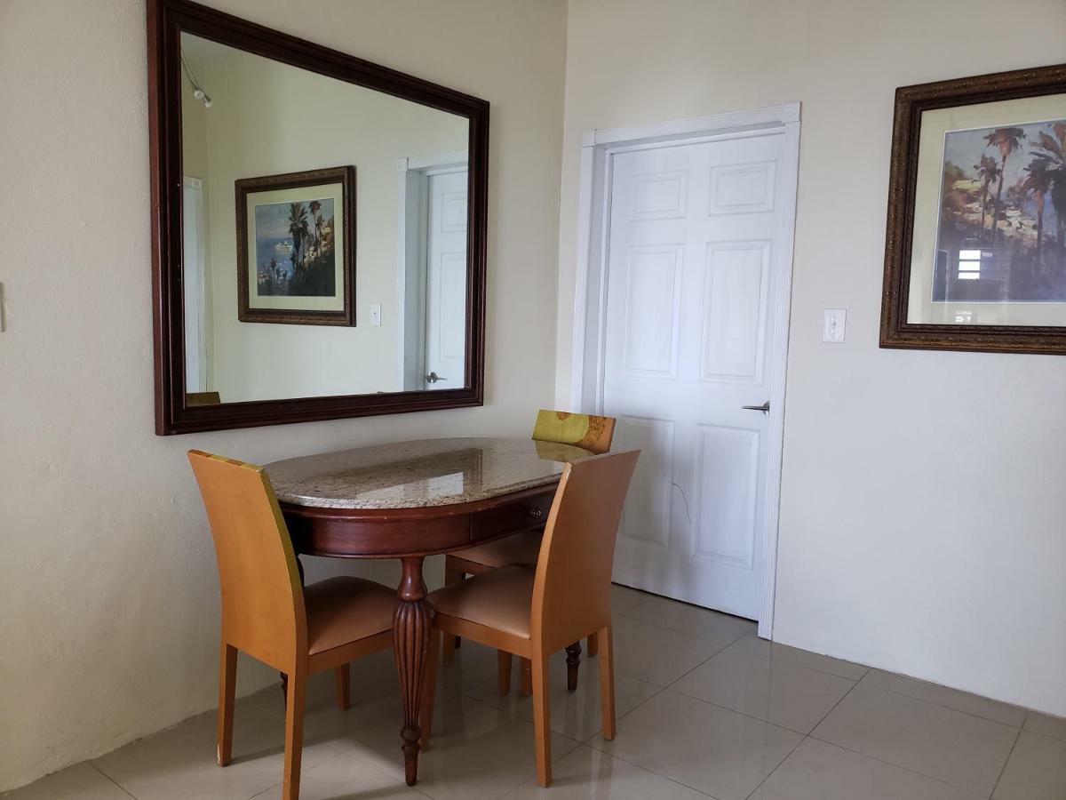 Villa Indigo Sunny 1Br Apartment In Private Gated Estate ชาร์ลอตต์อะมาลี ภายนอก รูปภาพ